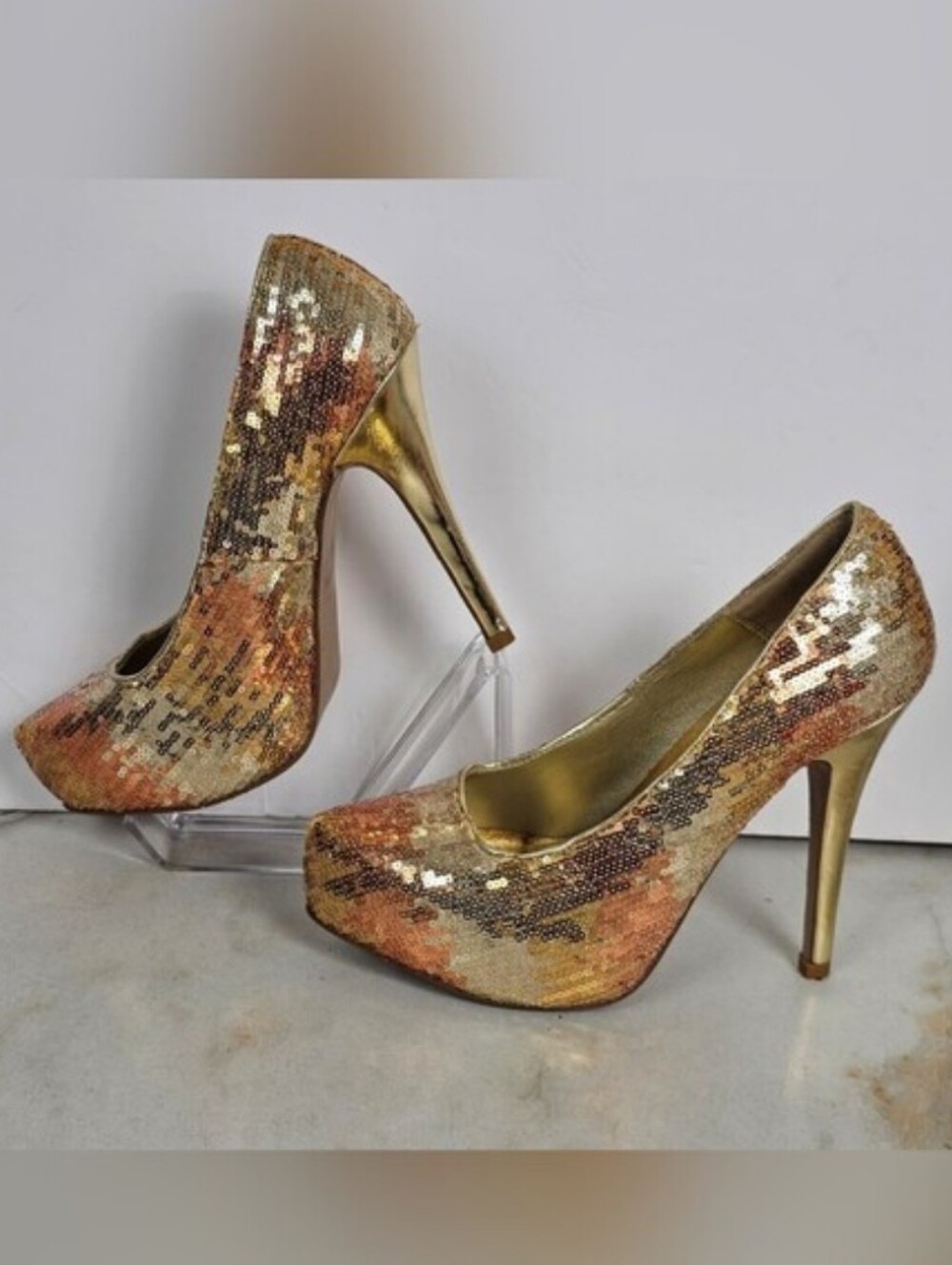Qupid Gold Bronze Sequin Platform Pumps Heels, Sz 7